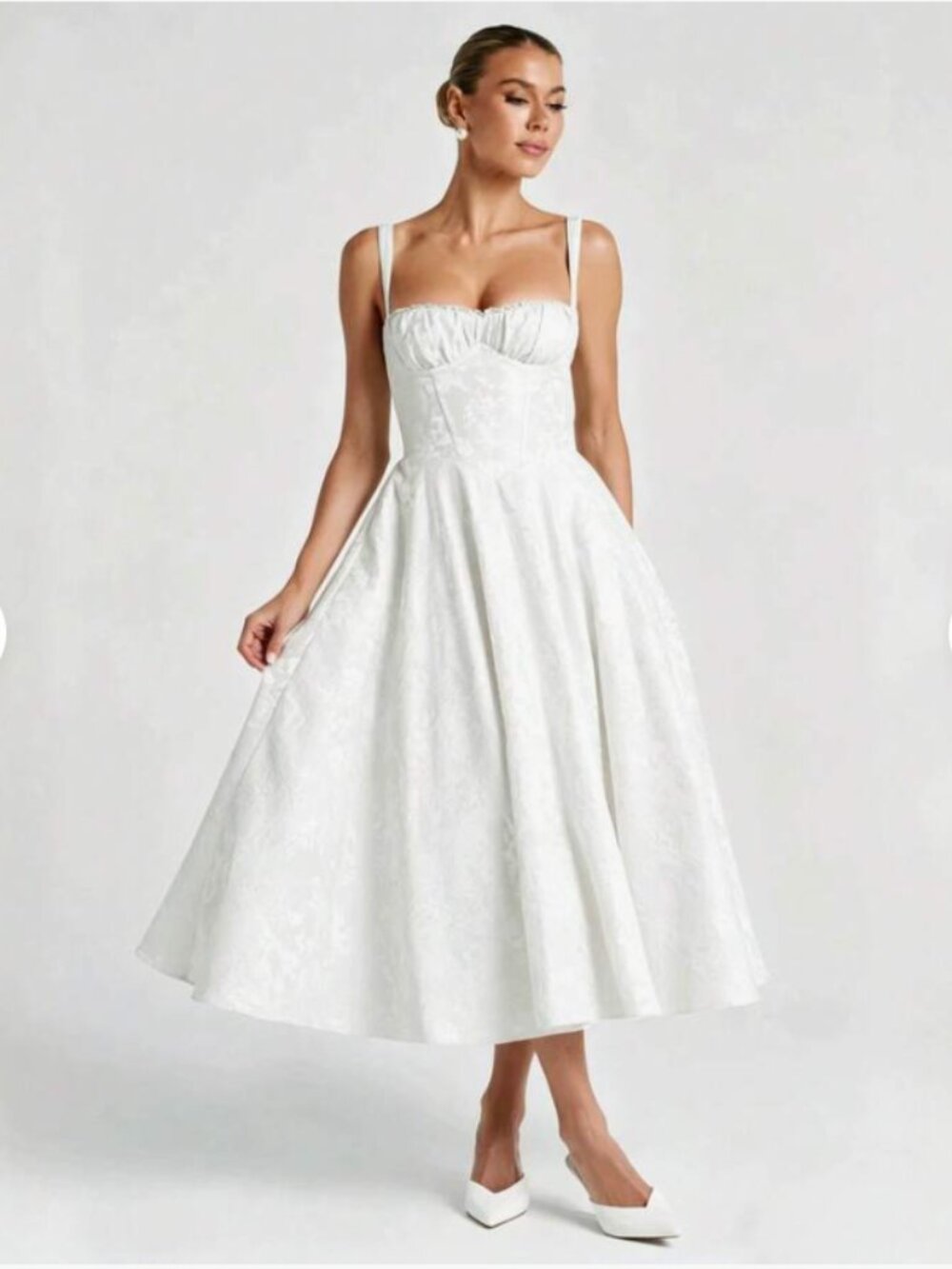 Elegant Sleeveless A-Line Formal Gown